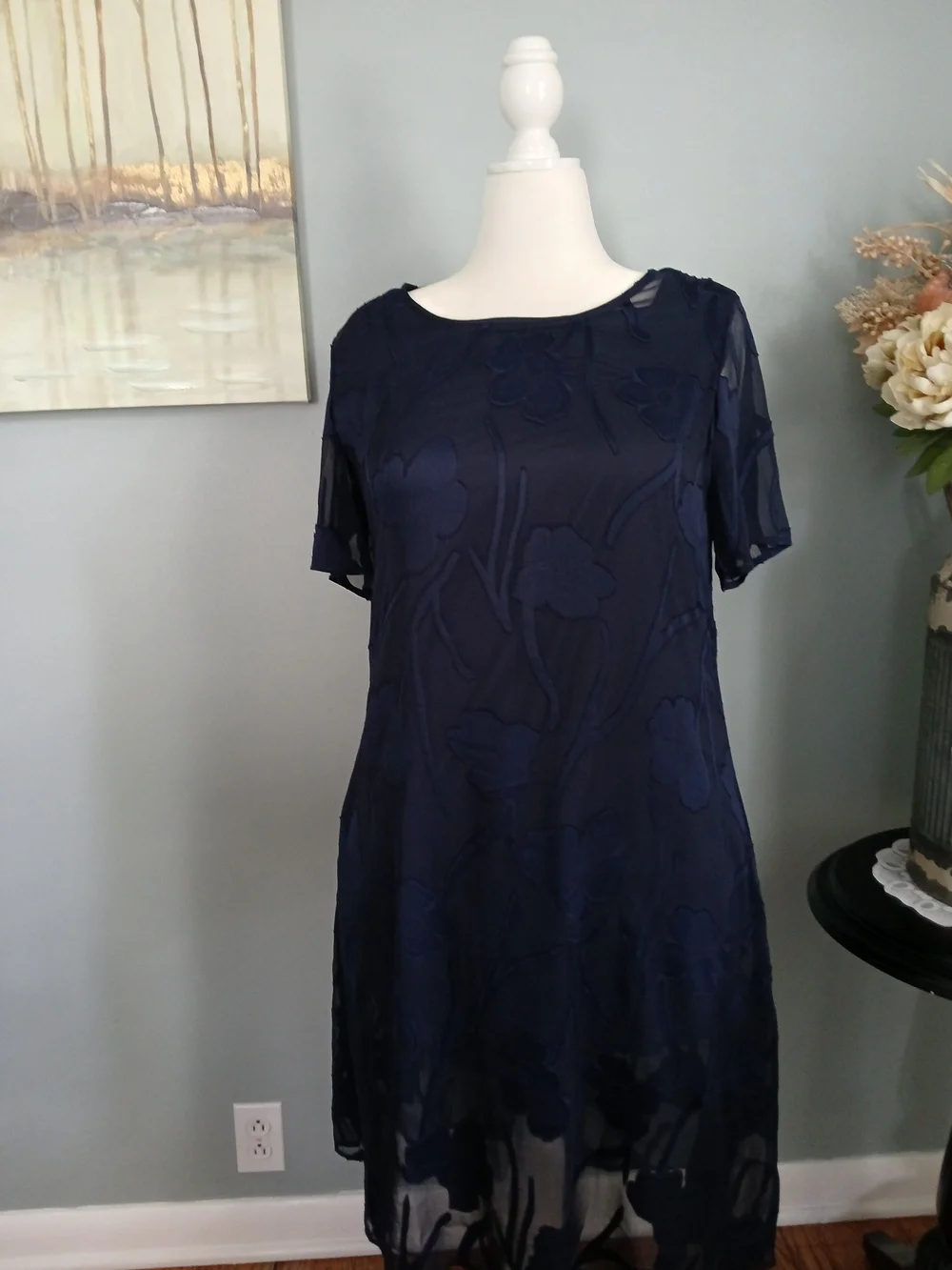 Navy Floral Textured Maxi Dress - Women - Picture 1 of 3